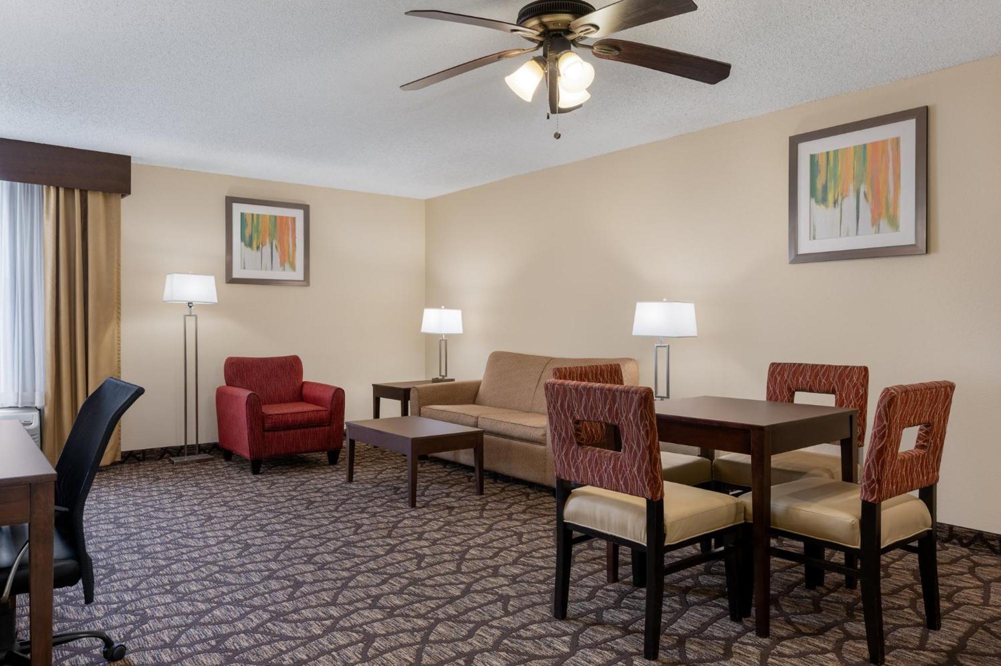 Holiday Inn Express Tallahassee By Ihg Экстерьер фото