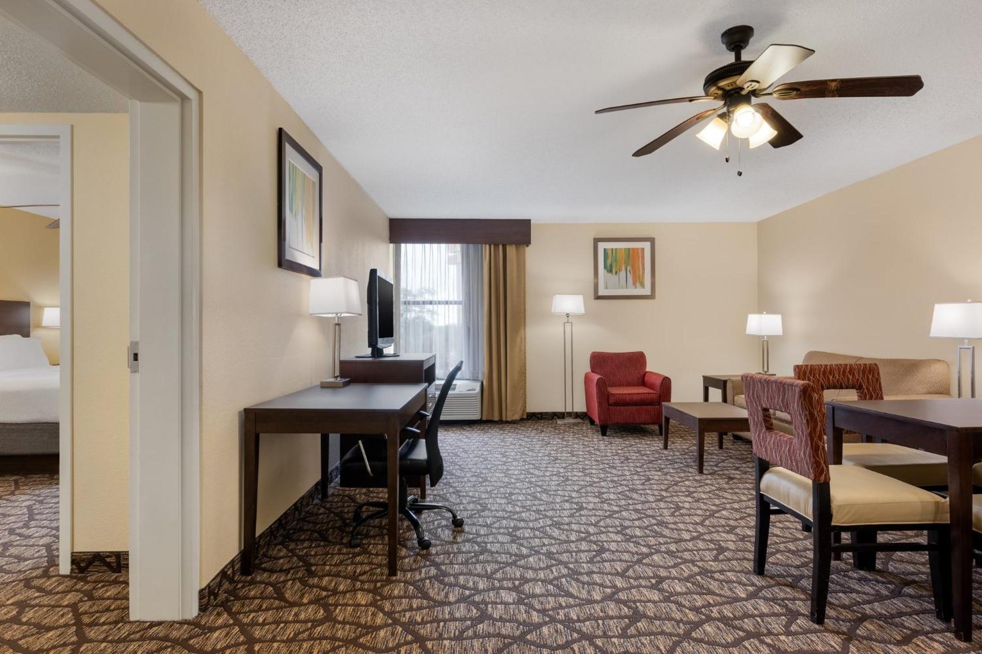 Holiday Inn Express Tallahassee By Ihg Экстерьер фото